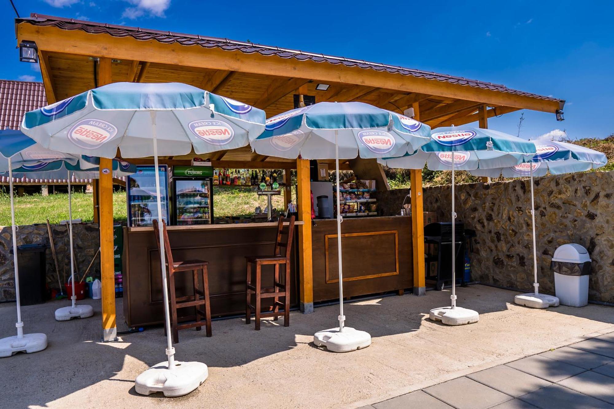 Aquacool Hotel Crasna  Exterior photo